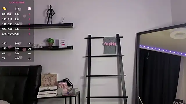 Alisa World8 online show from 16, 11, 2025