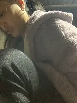 phuong cute online show from 21, 11, 2025