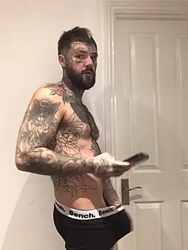 Snapshot of magicmichaell chatting on 28, 11, 2025 magicmichaell online show from 28, 11, 2025