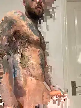 Snapshot of magicmichaell chatting on 14, 11, 2025 magicmichaell online show from 14, 11, 2025