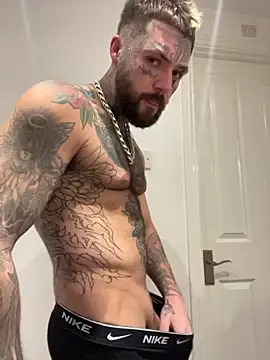 Snapshot of magicmichaell chatting on 22, 11, 2025 magicmichaell online show from 22, 11, 2025