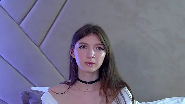 Snapshot of SophiaProve chatting on 1, 6, 2026 SophiaProve online show from 1, 6, 2026