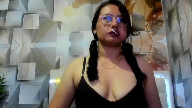 Snapshot of koral_purple chatting on 10, 11, 2025 koral purple online show from 10, 11, 2025