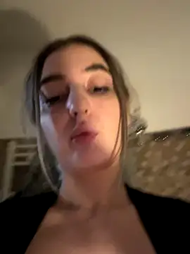 Marisaaasss online show from 16, 11, 2025