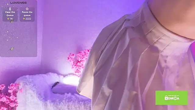 Kitty gaze online show from 29, 11, 2025