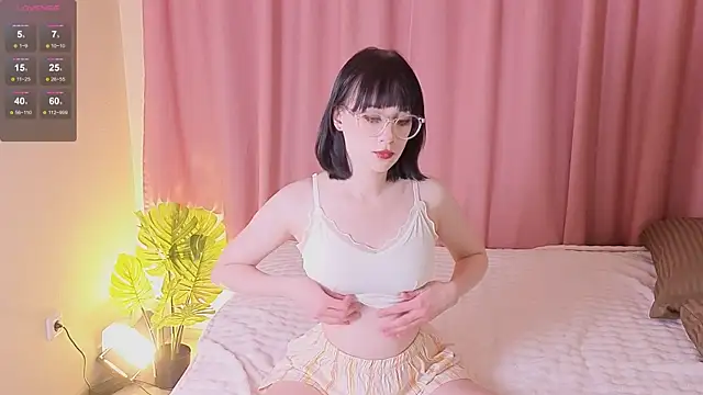 Snapshot of Iwanturcarrot_ chatting on 29, 11, 2025 Iwanturcarrot online show from 29, 11, 2025