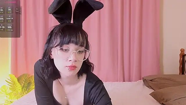 Snapshot of Iwanturcarrot_ chatting on 26, 11, 2025 Iwanturcarrot online show from 26, 11, 2025