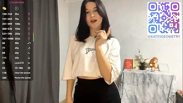 StacySanchez online show from 29, 11, 2025