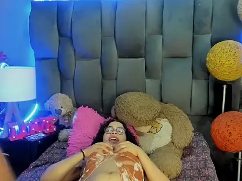 AronAndSacha online show from 18, 11, 2025