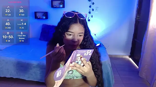 Nikolle sexy online show from 13, 1, 2026