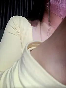 Snapshot of MiHeni chatting on 12, 1, 2026 MiHeni online show from 12, 1, 2026