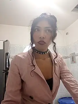 Emmaskinny online show from 15, 11, 2025