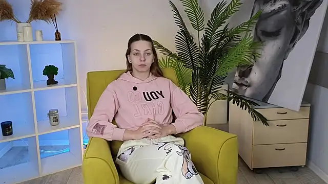 MerrileeFondren online show from 14, 11, 2025