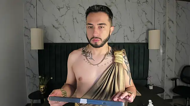 Snapshot of dave_wolff chatting on 21, 11, 2025 dave wolff online show from 21, 11, 2025