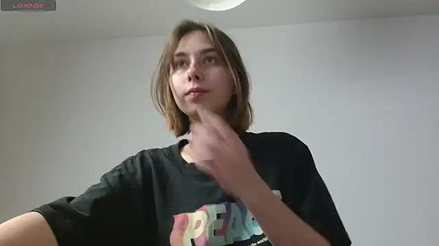 Dewkiss online show from 19, 11, 2025