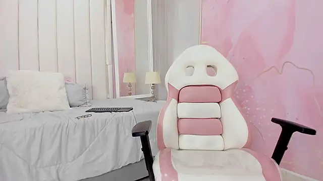 Isa 69hot online show from 19, 11, 2025