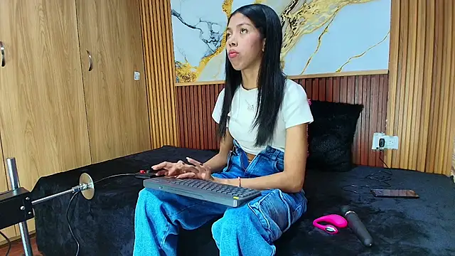 meliangels303av online show from 25, 3, 2026