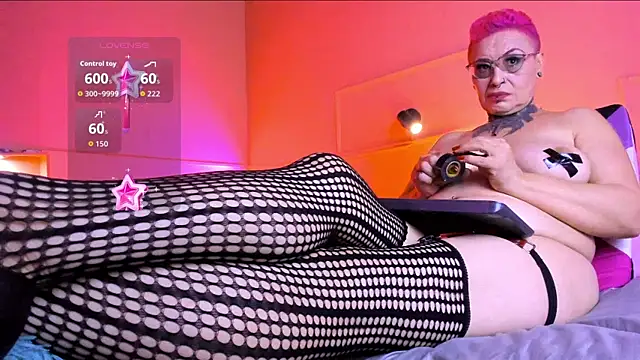 MATURE HARDCORE online show from 21, 11, 2025