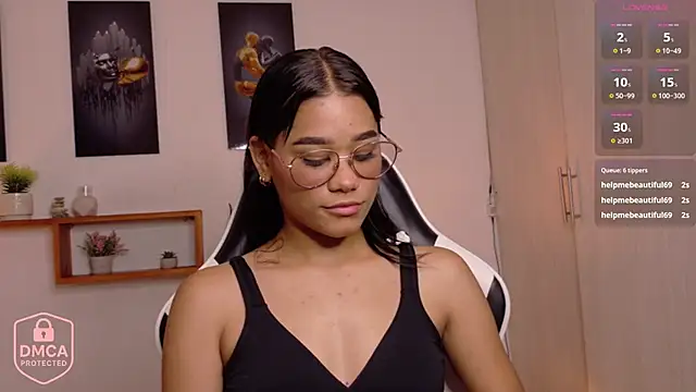 Luna sofia 1110 online show from 13, 11, 2025