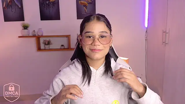 Luna sofia 1110 online show from 20, 11, 2025