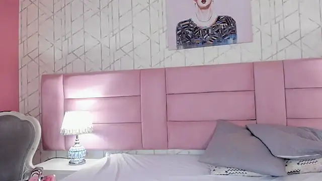 KiikiLovee online show from 26, 11, 2025