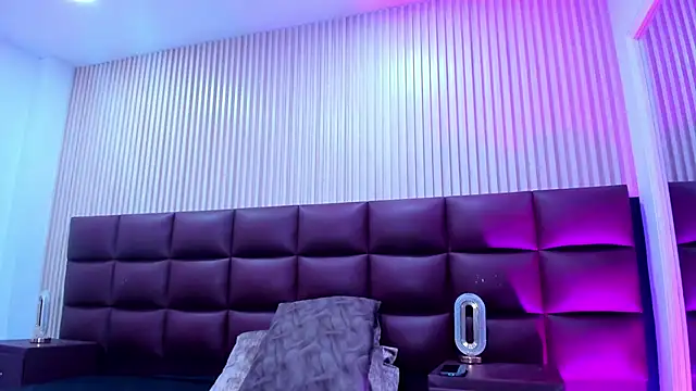 lilithDraven  online show from 1, 12, 2025