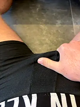 fra06  online show from 11, 11, 2025