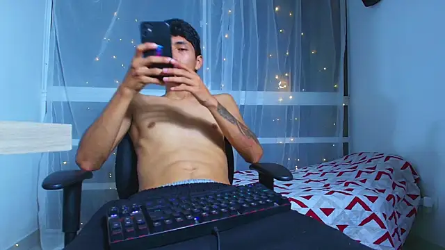 D3mon cock online show from 28, 11, 2025