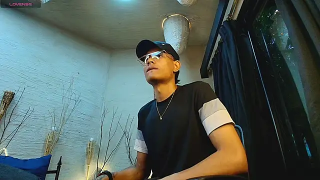 PeterSanders1 online show from 20, 11, 2025