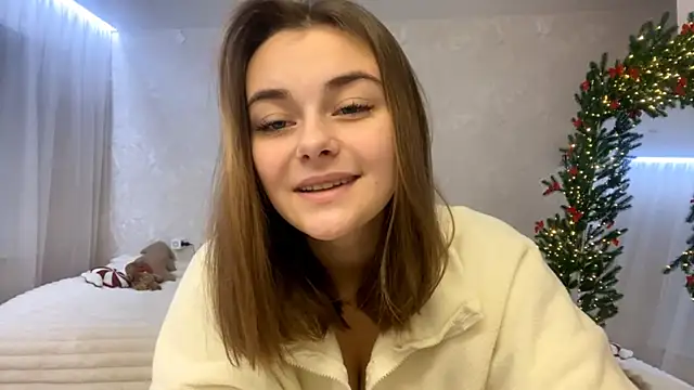 Snapshot of GeralynChiszar chatting on 22, 12, 2025 GeralynChiszar online show from 22, 12, 2025
