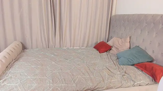 HertaAmorin online show from 23, 11, 2025