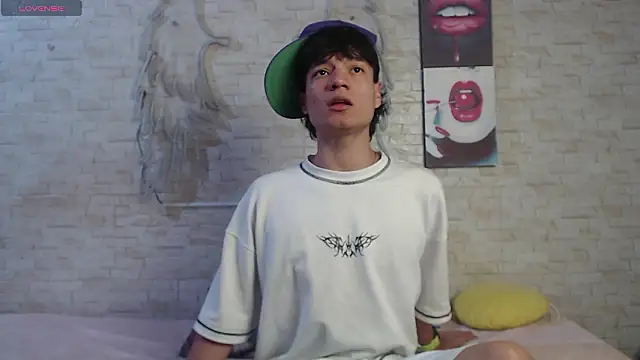 axel milo kairo and noa online show from 5, 3, 2026