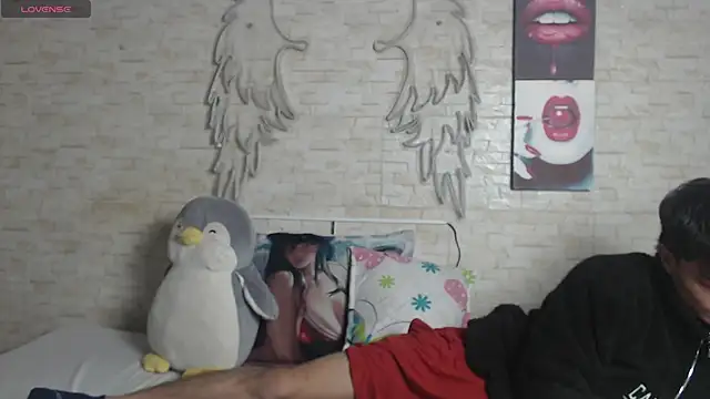 axel milo kairo and noa online show from 15, 1, 2026