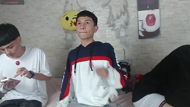 axel milo kairo and noa online show from 25, 11, 2025