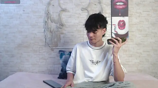 axel milo kairo and noa online show from 4, 2, 2026