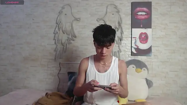 axel milo kairo and noa online show from 7, 1, 2026