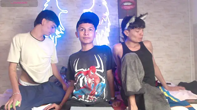 axel milo kairo and noa online show from 30, 11, 2025