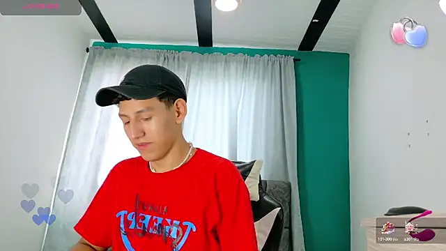 FelipeGonzalezz online show from 23, 11, 2025