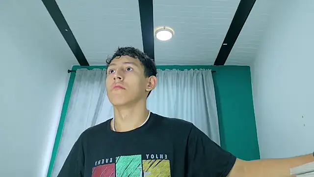 FelipeGonzalezz online show from 30, 11, 2025