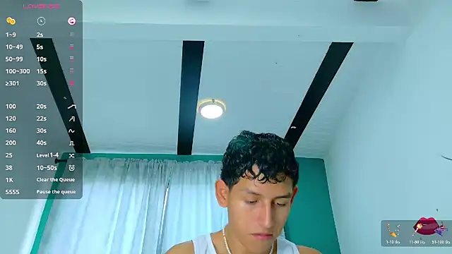 FelipeGonzalezz online show from 2, 12, 2025