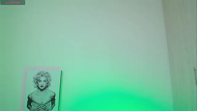 Snapshot of Millie_bobby chatting on 17, 7, 2026 Millie bobby online show from 17, 7, 2026