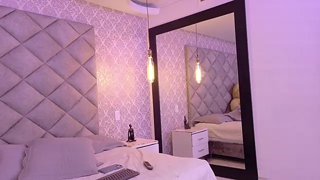 Ciara Lawrence online show from 17, 11, 2025