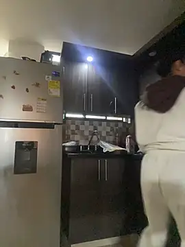 Ciara Lawrence online show from 25, 11, 2025