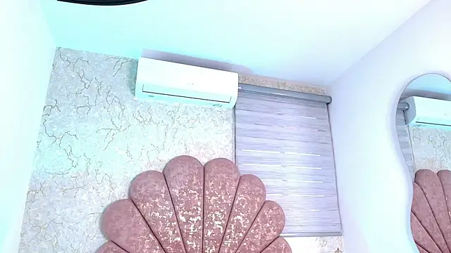 mia fontana  online show from 21, 11, 2025