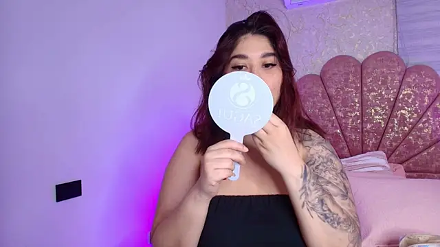 mia fontana  online show from 28, 11, 2025