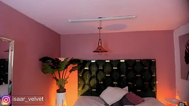 Snapshot of Velvet_Dreamss chatting on 21, 4, 2026 Velvet Dreamss online show from 21, 4, 2026
