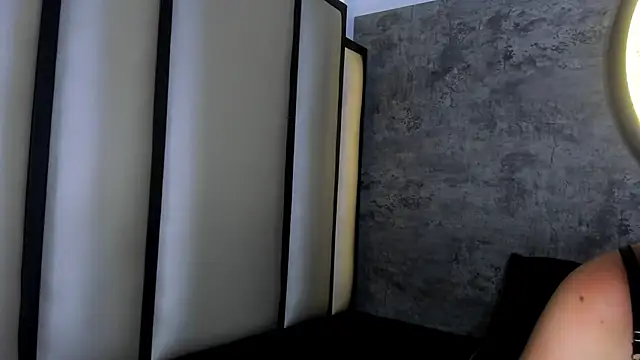 Snapshot of GabyeAndy chatting on 29, 11, 2025 GabyeAndy online show from 29, 11, 2025