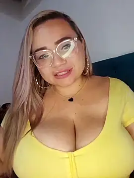 Amber bunnyx01 online show from 1, 12, 2025