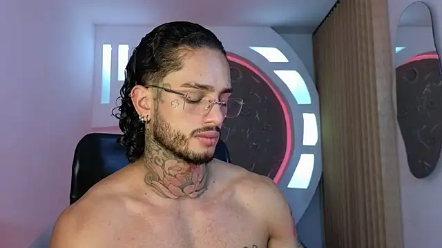 Snapshot of Alanrodgers chatting on 23, 11, 2025 Alanrodgers online show from 23, 11, 2025