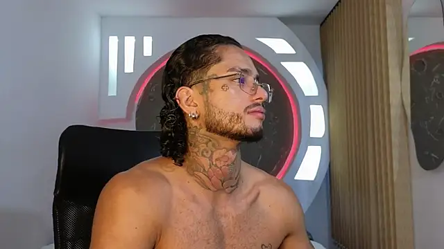 Snapshot of Alanrodgers chatting on 15, 11, 2025 Alanrodgers online show from 15, 11, 2025